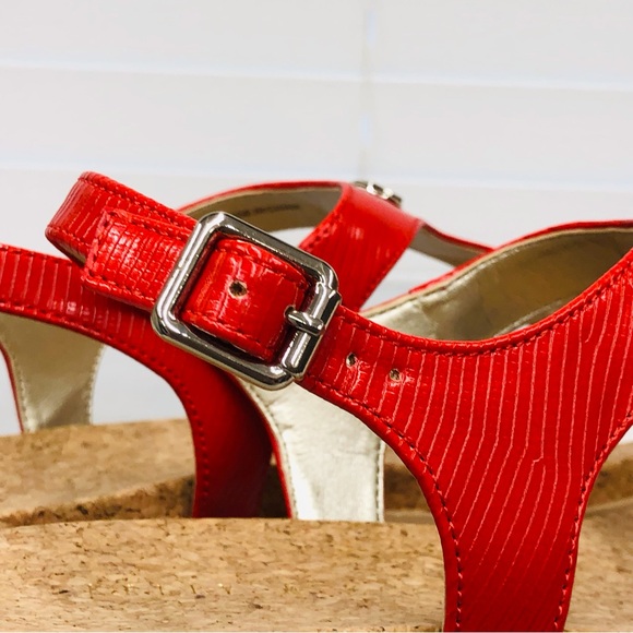 NIB Kelly & Katie Red Sandals - Picture 7 of 16